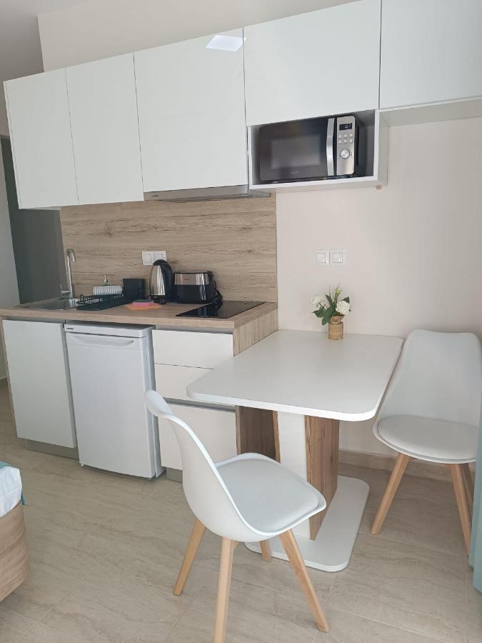 Navarino Luxe Suites With Sea View Peraia  Luaran gambar